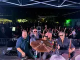 Más que Balas busca Teclista para grupo de Rock zona Sur Madrid 19 octubre 2026