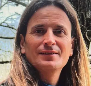Chico cantante busca oportunidad seria 19 octubre 2026